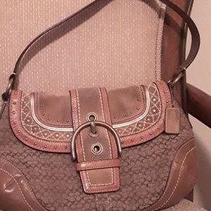 Coach purse in good condition